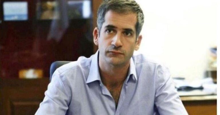 Σάλος με το βίντεο από το παρελθόν για τον Κώστα Μπακογιάννη που δεν το περίμενε κάνεις