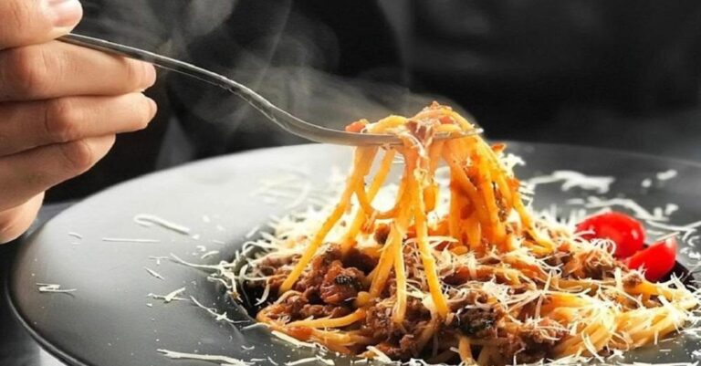 Αν βάζεις τυρί στα μακαρόνια σταμάτησε το αμέσως