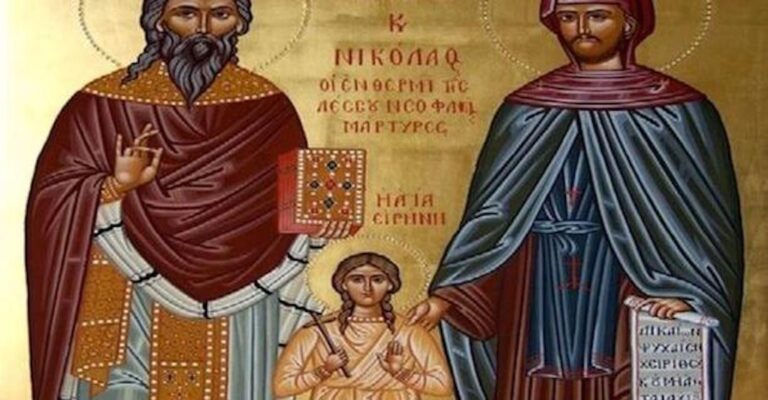 Μόλις ξάπλωνα έβλεπα δυο κληρικούς, ο ένας με στολή αρχιμανδρίτη κι ο άλλος με στολή διακόνου