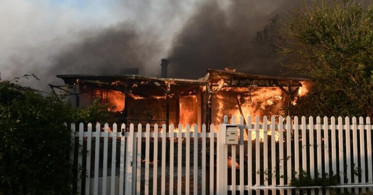 Τραγωδία: 84χρονος στην Παλλήνη αυτοκτόνησε επειδή κάηκε το σπίτι του για 3η φορά