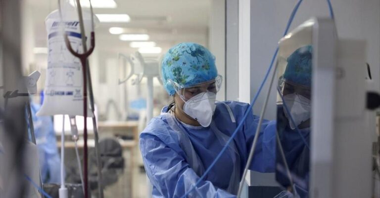 Σαρώνει η πανδημία – Νεκρή 19χρονη στο «Σισμανόγλειο»