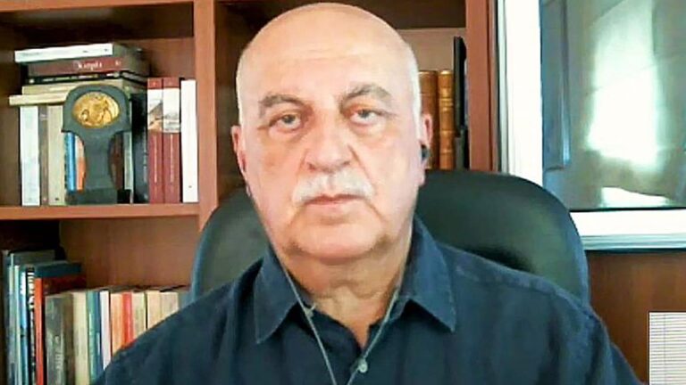 Τζανάκης: «Ετοιμαστείτε ακόμα και για 45.000 κρούσματα ημερησίως»