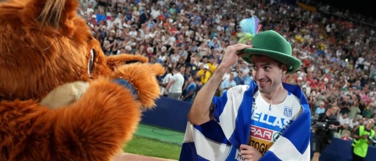 Υπάρχει ελπίδα – Το υγιές πρότυπο, ο Τεντόγλου εκτός από χρυσά κερδίζει τις καρδιές μας με το ήθος του