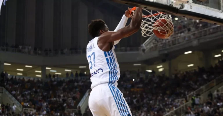 Έλειπε ο Giannis, έλαμψε ο Kostas! Πρώτη στο Ακρόπολις η Εθνική, 89-80 την Τουρκία