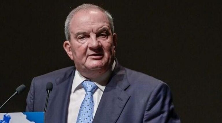 Καραμανλής σε Μητσοτάκη για «κοριούς»: «Αντιδημοκρατικό, παράνομο, πέρα από κάθε όριο νοσηρής φαντασίας, πολιτικής ανοησίας, αδιανόητο»