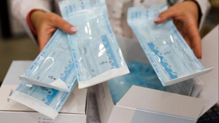 Έξαλλοι οι πολίτες: 4 νέα μέτρα από Σεπτέμβρη – Εκτός από χρήση μάσκας έρχονται και άλλα