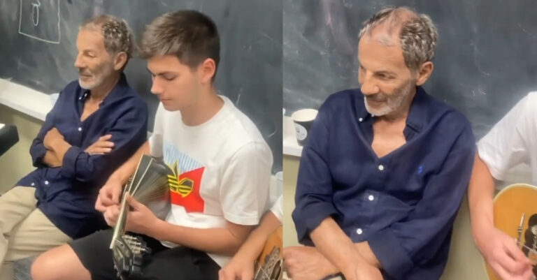 Αυτά τα πρότυπα θέλουμε: O Σταύρος Ξαρχάκος κάνει πρόβες με  πιτσιρικάδες μουσικούς της Σύρου