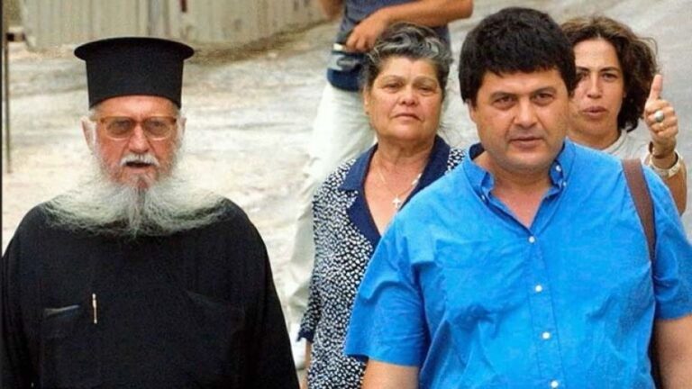 Πέθανε ο Τριαντάφυλλος Ξηρός