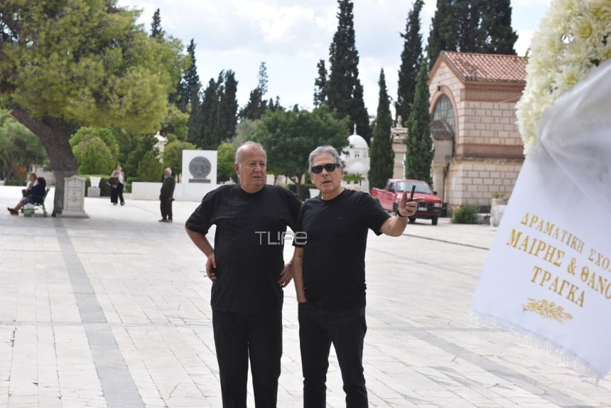 Κηδεία Μάρθας Καραγιάννη: Θλίψη στο τελευταίο «αντίο» στην αγαπημένη ηθοποιό 5 dsc 6358