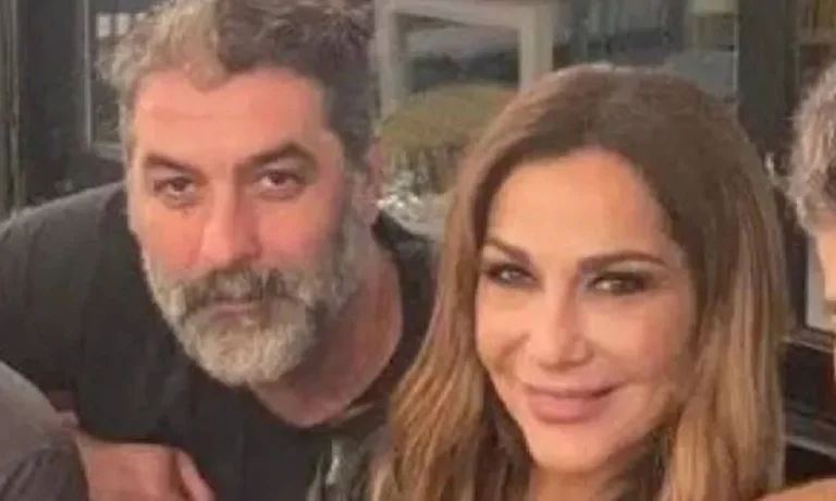 «Όταν βγαίνουμε έξω με τον Βασίλη Μπισμπίκη, τα διπλανά μαγαζιά παίζουν Δέσποινα Βανδή»