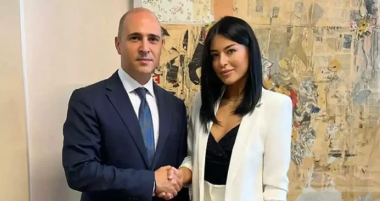 Ανακοινώνεται το κόμμα του Κ. Μπογδάνου: Αντιπρόεδρος η Λατινοπούλου