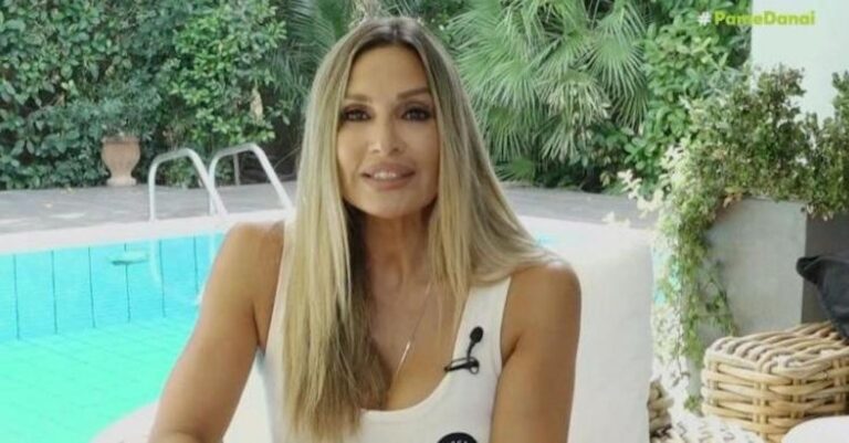 «Ήμουν τρεις μέρες σε κώμα» αποκαλύπτει η Ελένη Πετρουλάκη για την άγνωστη περιπέτεια υγείας της