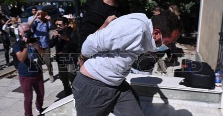 Δώστε τα στοιχεία των 213 καθαρμάτων στη δημοσιότητα