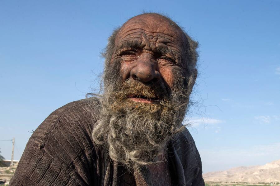 amou haji face