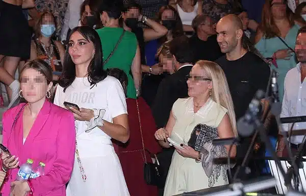 ekopse ta mallia tis ala kleopatra kai allaxe prosopo olo to irodeio koitoyse to koyrema tis olympias chopsonidoy 2
