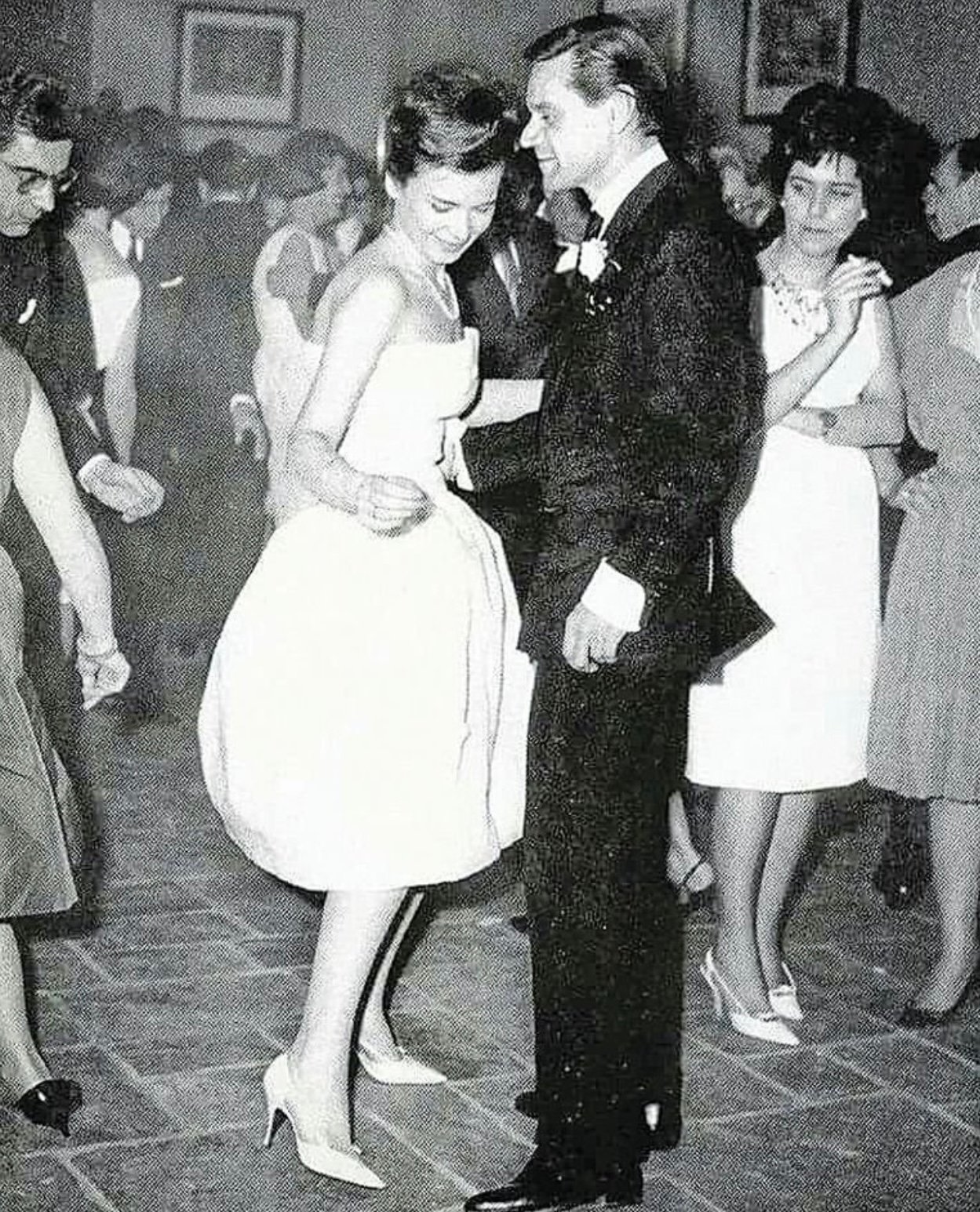 f6b6afee d2ac 4b66 a5ea 1e49427b63f1