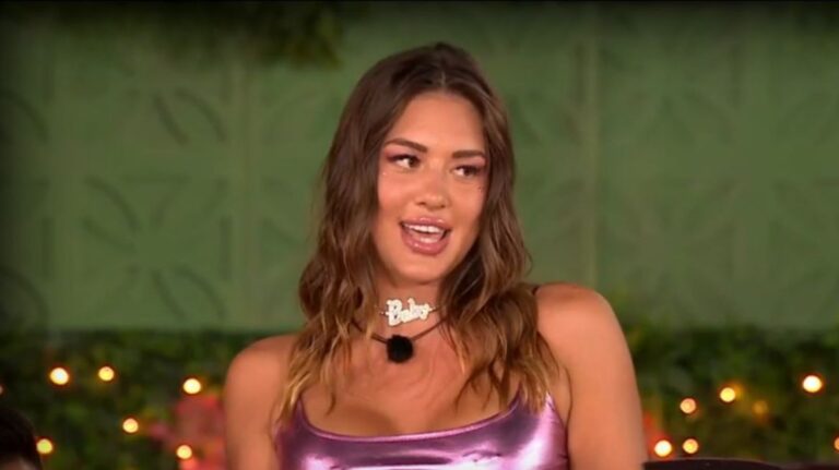 Παίκτρια Love Island: «Έχω κάνει σeξ 17 φορές μέσα σε μια μέρα»