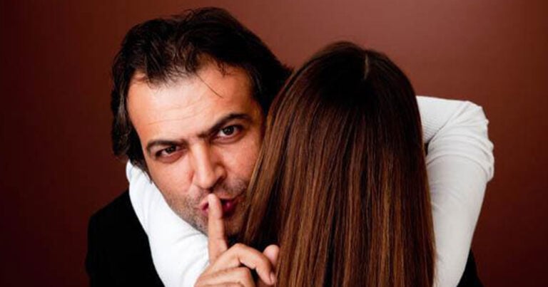 Μου ρίχτηκε ο άντρας της φίλης μου και είμαι σε δίλημμα. Να το πω ή όχι;