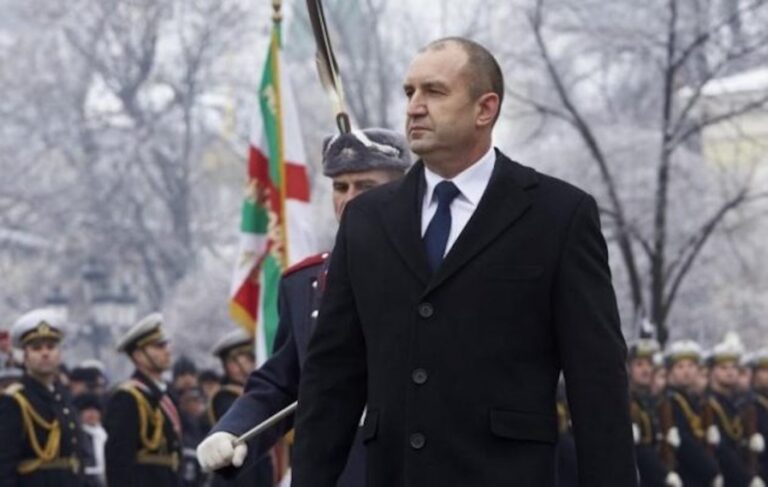 Ο πρόεδρος της Βουλγαρίας αρνήθηκε να υπογράψει τη δήλωση ένταξης της Ουκρανίας στο ΝΑΤΟ