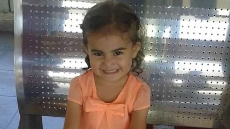 Έκρηξη στην Κωνσταντινούπολη: Θρήνος για την μικρή Εκρίν και τον πατέρα της