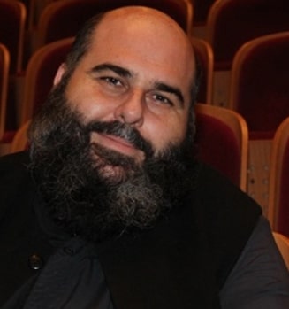 Αυτός είναι ο νεαρός ιερέας που δεν άντεξε και έπεσε από το μπαλκόνι του και πέθανε 1 iereas papadopoylos