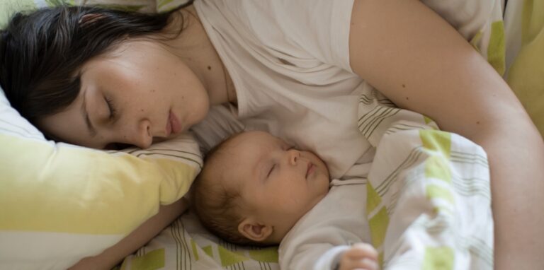 «Κοιμηθείτε αγκαλιά με τα παιδιά σας, δεν υπάρχει τίποτε ομορφότερο στον κόσμο!»