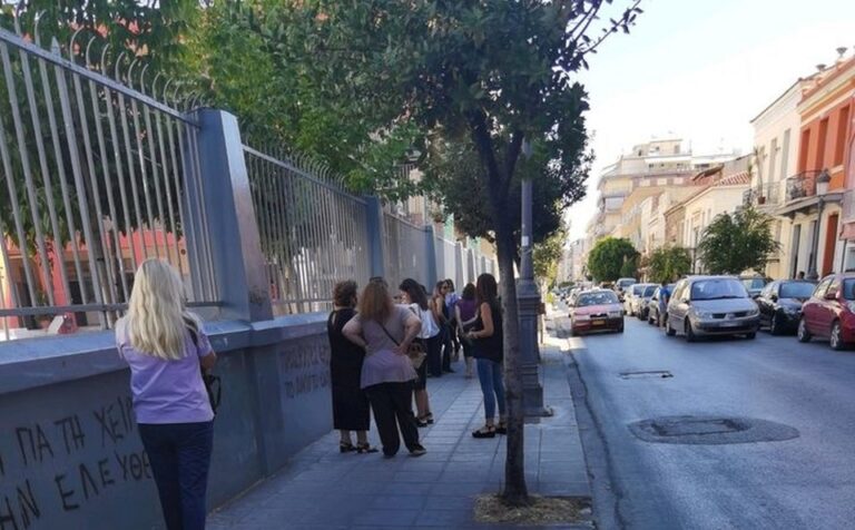 Δεν με ενδιαφέρει ο Σύλλογος Γονέων σας, γιατί τον καταντήσατε παρεάκι κουτσομπολιού, τσιγάρου και καφέ