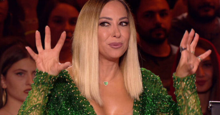 Σάλος με την εμφάνιση της Μελίνας Ασλανίδου πάνω στην πίστα