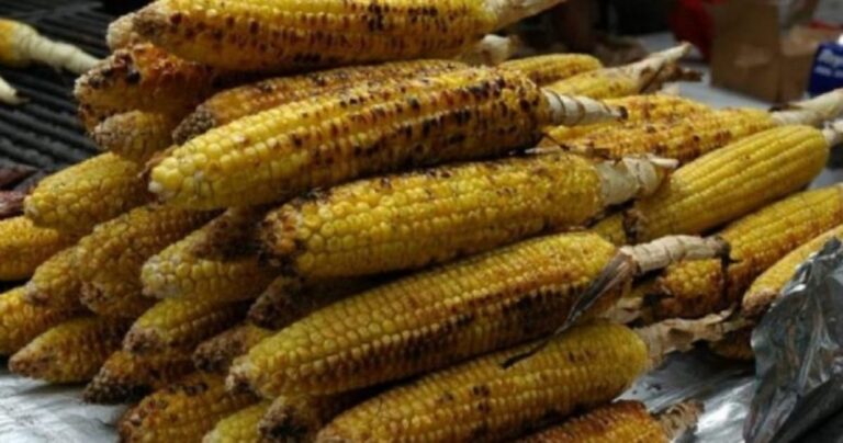 Μπαμπά θα μου πάρεις ένα καλαμπόκι; «Δεν έχω λεφτά κoριτσάκι μου…»