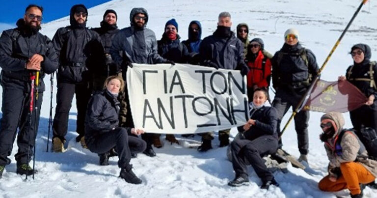 Ανέβηκαν στον Όλυμπο για να τιμήσουν την επιθυμία και τη μνήμη του φίλου τους