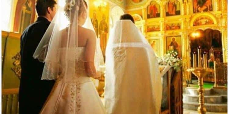 Η νύφη… κόλασε μέχρι και τον παπά! Δείτε τι είπε στο γαμπρό ο ιερέας και πάγωσαν όλοι!