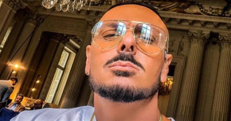 Νίκος Βουρλιώτης: Έγραψε τραγούδι για την Εύα Καϊλή και την «τρόλαρε» άσχημα