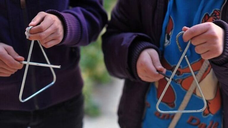 Ρομά έκλεψαν από τρία παιδάκια στην Θεσσαλονίκη τα χρήματα που συγκέντρωσαν από τα κάλαντα