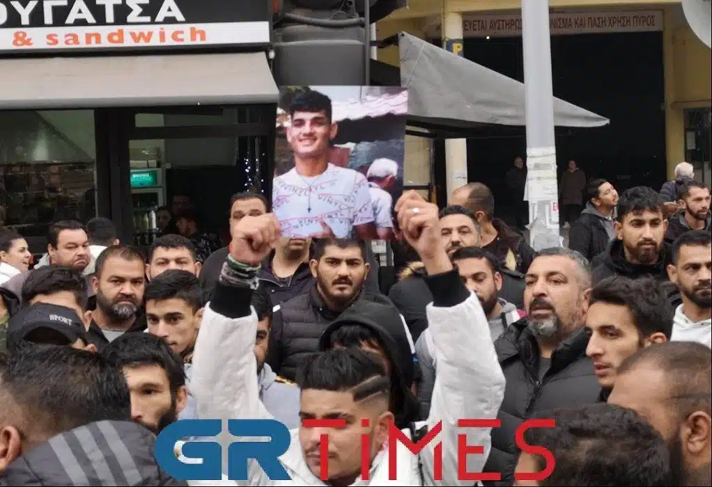 roma dikastiria kostas 16xronos 3