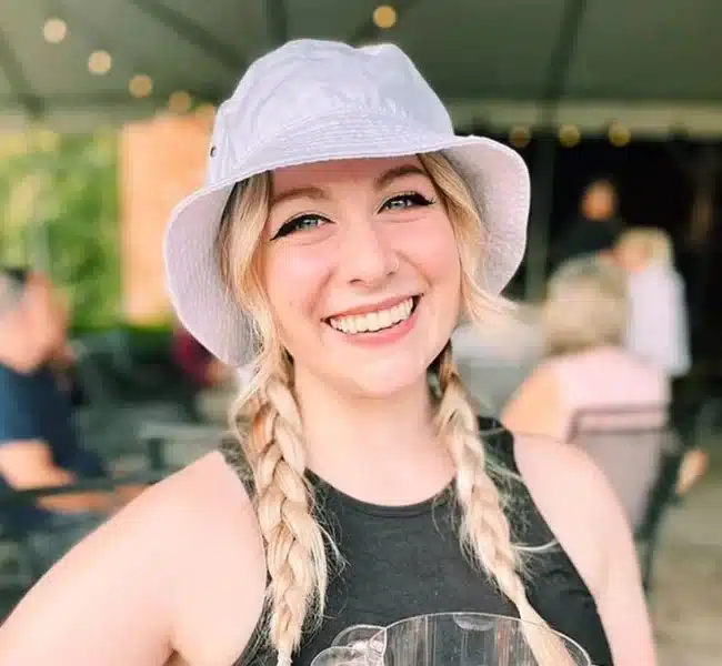 Είχε μόλις διαβάσει παραμύθι στα παιδιά: Δασκάλα πυροβολήθηκε μέσα στην τάξη, αλλά ο δράστης θα μείνει ατιμώρητος 2 299