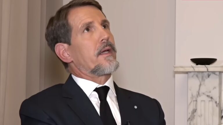 «Έσπασε» τη σιωπή του ο Παύλος: «Δεν κάνω» – Η πρώτη δήλωση του γιου του τέως Βασιλιά Κωνσταντίνου