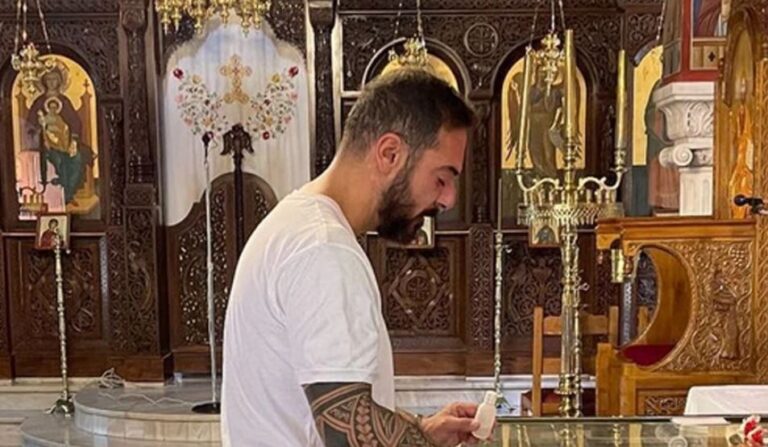 Τριαντάφυλλος: Προσκύνησε τον Άγιο Εφραίμ – «6 μήνες με βοήθησες να ανταπεξέλθω»