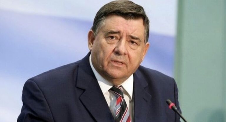 Καρατζαφέρης:  «Ο Μητσοτάκης είναι ο πιο άρτιος πολιτικός του αιώνα – Θα είναι »
