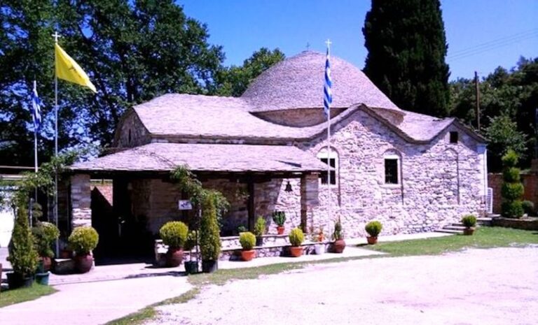 Το θαυματουργό εκκλησάκι της Αγίας Μαρίνας στη Ρεντίνα