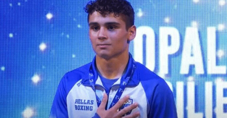 Θλίψη για τον 16χρονο Βασίλη: «Τον έβαλαν να αγωνιστεί με 20χρονο 70 κιλά» – Ραγίζουν καρδιές η μαμά και η γιαγιά