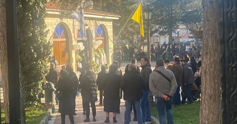 Βαρύ πένθος στην κηδεία του 6χρονου Θωμά – Έφυγε και έδωσε ζωή σε επτά ανθρώπους