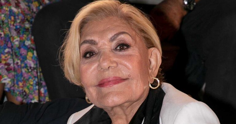 Ξεσπά η Μαρινέλλα: «Γεμίσαμε ξεβpακωμένες γκóμενες με εξτένσιον που τραγουδάνε playback»