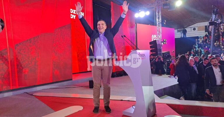 Μέσα σε πανδαιμόνιο η άφιξη του Αλέξη Τσίπρα στο Ιβανώφειο: «Νάτος νάτος ο πρωθυπουργός»