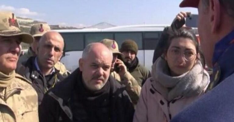 To «ευχαριστώ» των Τούρκων διασωστών: «Έλληνες, αδέρφια μας, αν συμβεί κάτι θα είμαστε οι πρώτοι που θα σπεύσουμε»