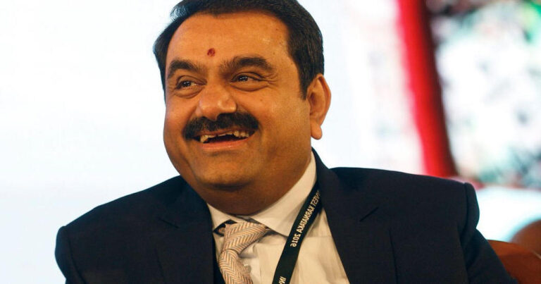 Γκαουτάμ Αντάνι: Πώς έχασε 100 δισ. σε μια εβδομάδα και τίναξε στον αέρα τις αγορές