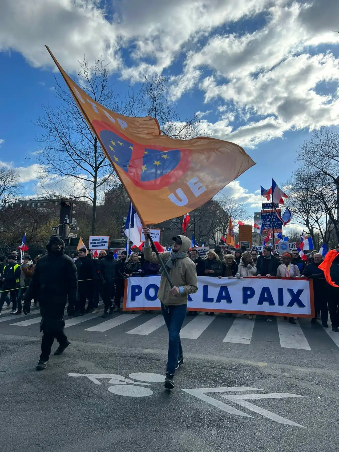 3cbe9a22 77ea 40ba b751 d044a174b6a9