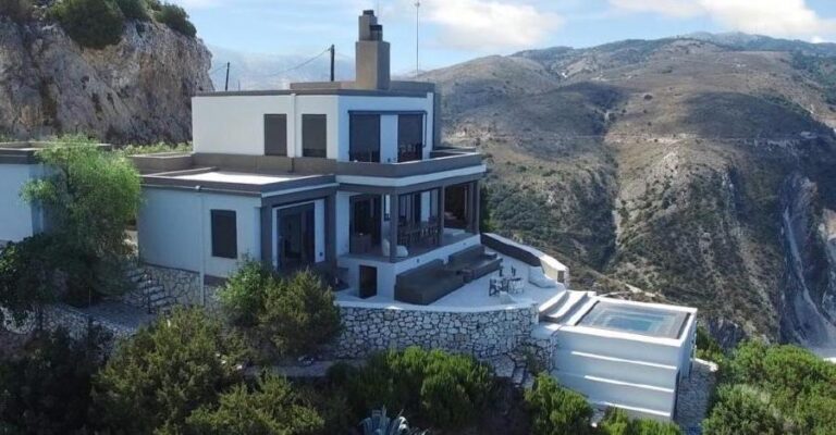 Το διάσημο σπίτι με την μαγευτική θέα και το παραμυθένιο εσωτερικό που είναι ίσως το ωραιότερο στην Ελλάδα