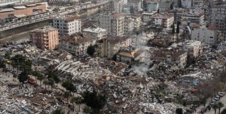Σεισμός Αντιόχεια: Περίπου 70 Ρωμιοί νεκροί – Τι ζητάνε οι σεισμόπληκτοι Αντιοχείς για να μην ξενιτευτεί η Ρωμιοσύνη