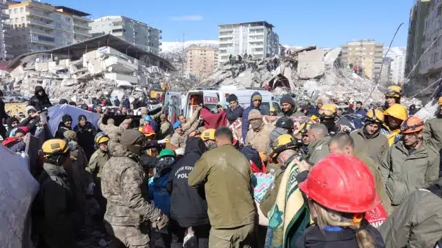 Στο πλευρό Τουρκίας Συρίας οι Έλληνες γιατροί – Ομάδα θα μεταβεί στις σεισμόπληκτες περιοχές