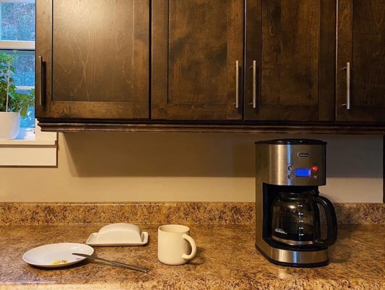 Αγάπη είναι να σε περιμένει ένας ζεστός καφές ακόμη κι αν δεν τον ζητάς